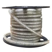 D'une puissance de 4.8W, 7W, 9.6W ou 14.4WATTS, ces bandes LED sont alimentées en 12 volts. Le flux lumineux est compris entre 120 et 1170 lumen. Ces bandes LED existe en blanc chaud, blanc froid, Vert, Rouge, Bleu et RGB (rouge vert bleu) variable.