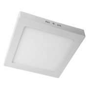 MS3G vous propose son éclairage pour professionnels. Un modèle extra plat de forme carré à installer en saillie sur vos plafonds.